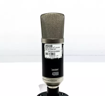 Apex - Compact Studio Condenser Mic 2